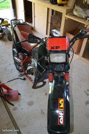 Peugeot xp 50 cm3 plus lot de pièces
