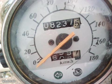 Moto 125 4temps customisé route