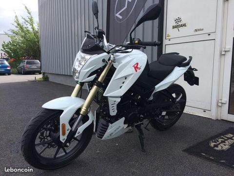R-STREET 50CC QUASI NEUVE MARS 2018