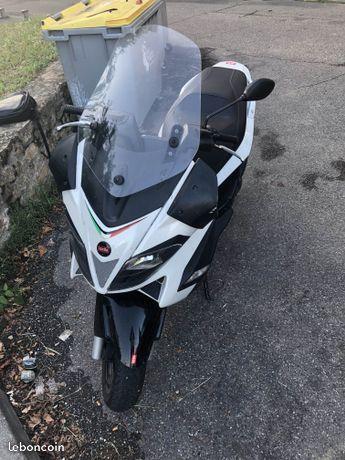 Gilera SR Max