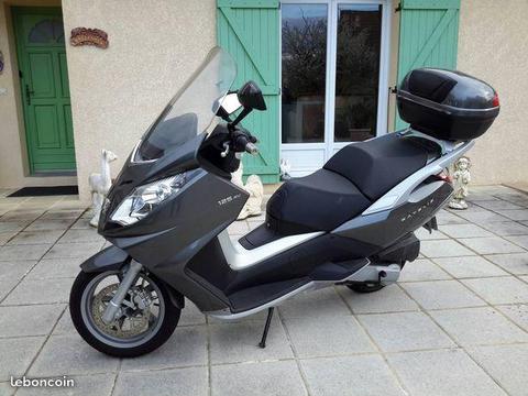 SCOOTER 1000 KM ÉTAT NEUF PEUGEOT 125 SATELIS
