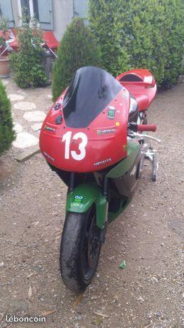 aprilia rsv 1000
