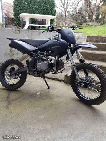 Moto cross