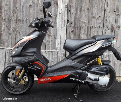 SCOOTER APRILIA SR 50 R noir mat