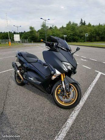 tmax dx full akrapovic