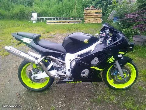 Yamaha yzf R6 accidenté