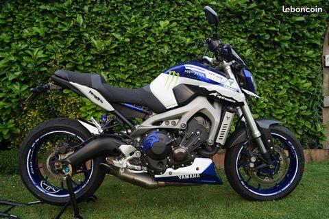 YAMAHA MT 09 mt09 12 370 km peinture perso