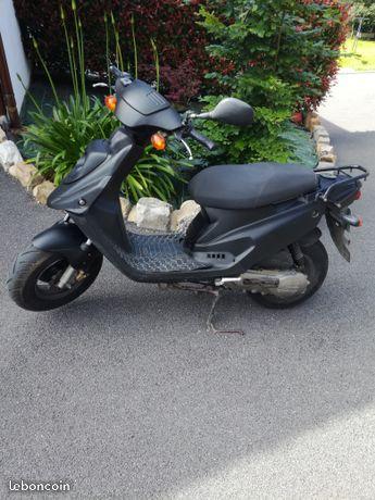 Bigmax 50 PGO année 2004