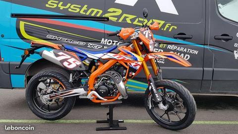 50 à boite Rieju mrt pro réplica chez Syst m 2roo