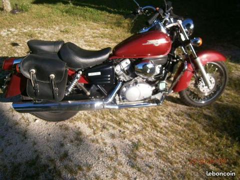 Honda shadow 125 très bon état