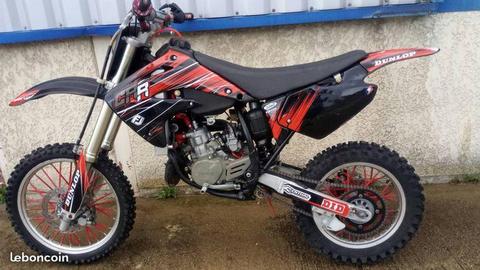 Honda 85 Cr 2004 Refait a Neuf