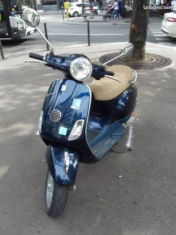 Scooter vespa lx 50 2t bleue