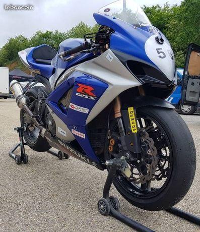 gsxr 1000 k7 piste