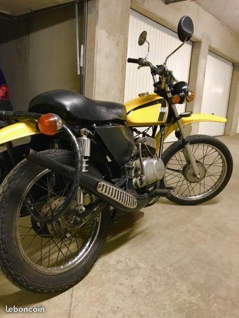 YAMAHA MR50