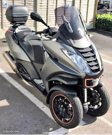 3 roues scooter Peugeot Metropolis RS