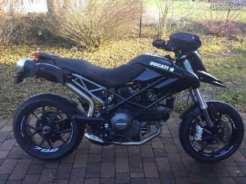Ducati hypermotard 796