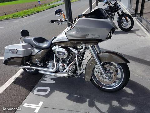 Harley road glide 1800 CVO 28500 KM