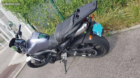 FZ6 naked S2 98cv Excellent état