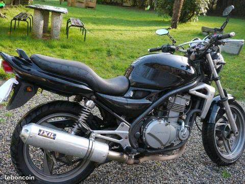 KAWASAKI ER5 de 2002 noir (sans CG)