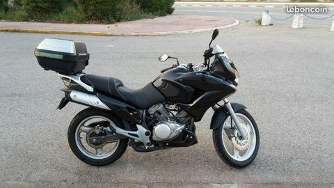 Varadero 125 Noire 2009 16600km