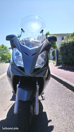 Scooter satelis 500