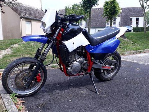800 dr