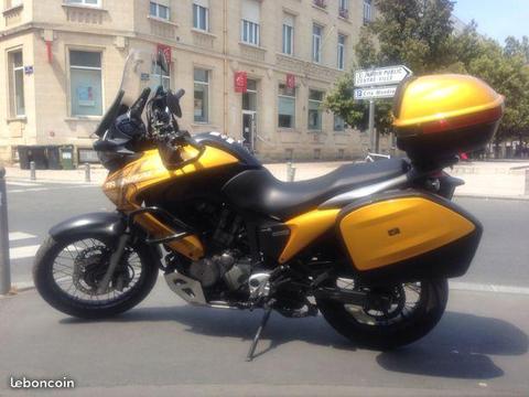 Honda Transalp 700 parfait état