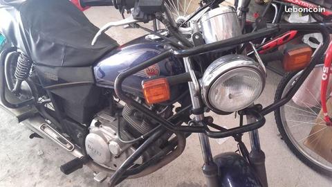 Moto Yamaha 125 SR