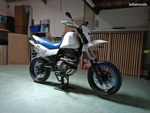Suzuki Dr 600 Supermotard