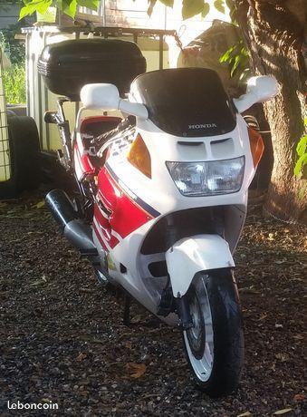 Honda cbr