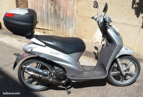 Scooter PEUGEOT