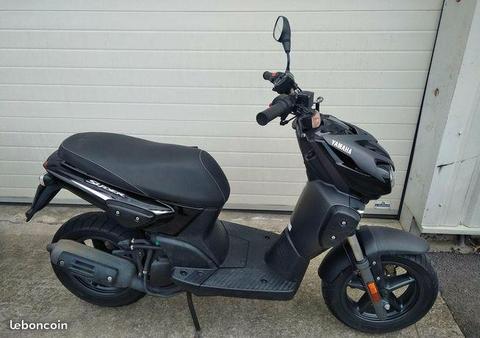 Scooter yamaha en excellent état et entretenu