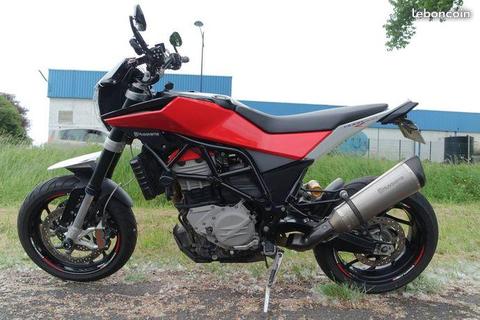 HUSQVARNA NUDA 900 R