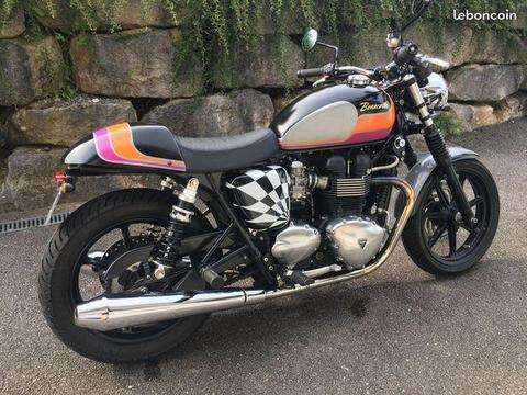 Triumph Bonneville SE