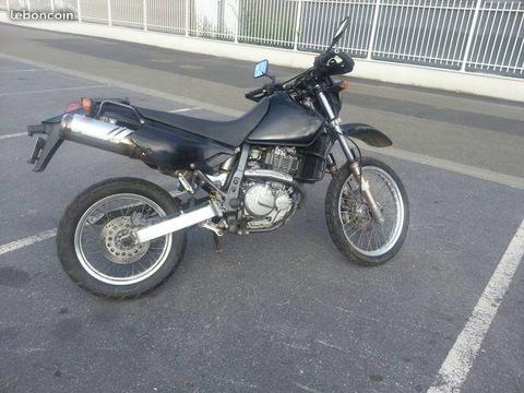 Suzuki 650 DR