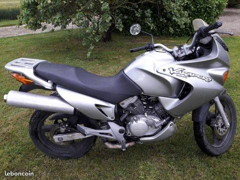 HONDA 125 Varadero