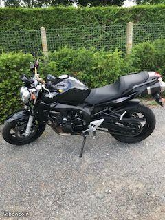 Yamaha FZ6