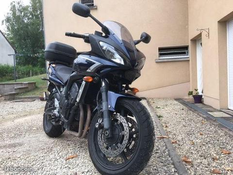 Moto yamaha fz6