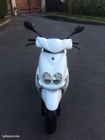 Scoot MBK Ovetto blanc