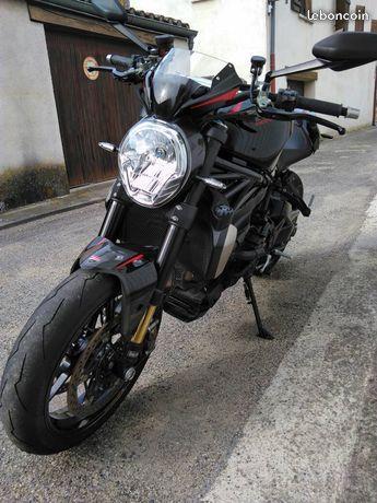 Ducati 1200 Monster R