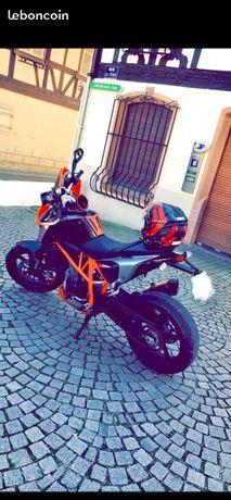 Ktm duke 690 bridé A2