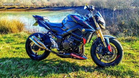 suzuki gsr 750 rockstar