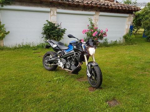 BMW F800R excellent état aucun frais à prévoir