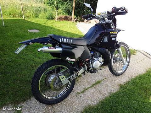 Yamaha 125 DTR DT Superbe état - MOTEUR COMME NEUF