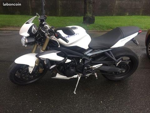Triumph street triple