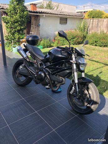 Ducati Monster 696 A2