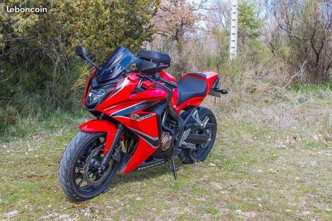 Honda CBR650F 2017 - Garantie jusqu'en mai 2019