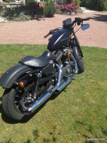 Harley Davidson 883