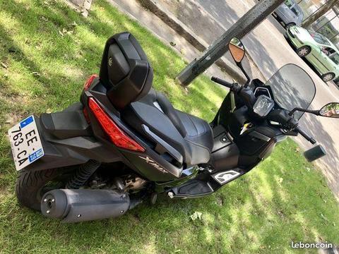 Yamaha Xmax iron Max état neuf à