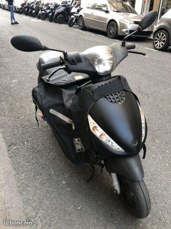 Piaggio Zip 50 2T Jupe Touring Casque Gants CG